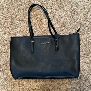 Large Michael Kors Jet Set Bag